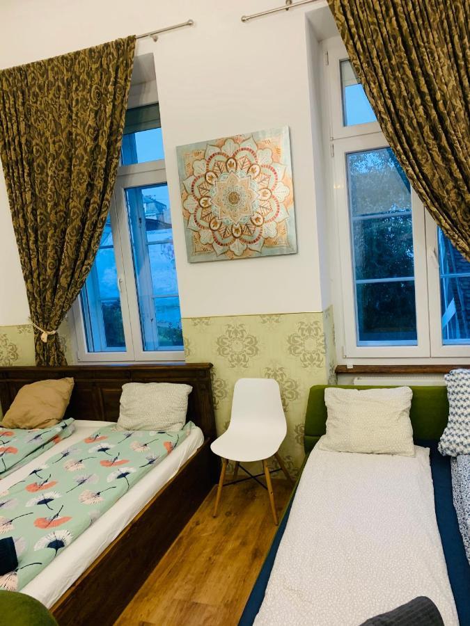 Modern Classic On Kiraly Budapest Ngoại thất bức ảnh